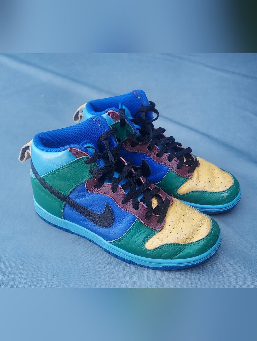 Nike Mens Multicolor High-Top Sneakers — Blue, Green, Yellow